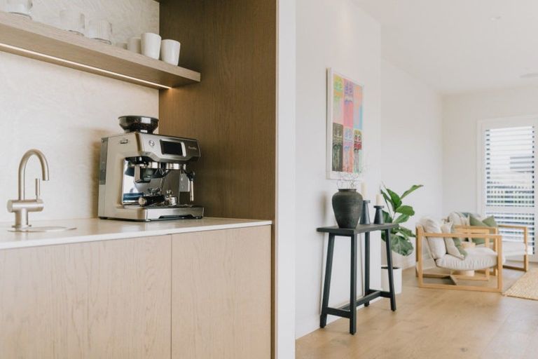 Photo of property in 23 Omahina Street, Raglan, 3225