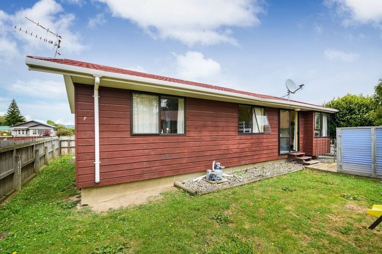 Photo of property in 2/685 Pioneer Highway, Highbury, Palmerston North, 4412
