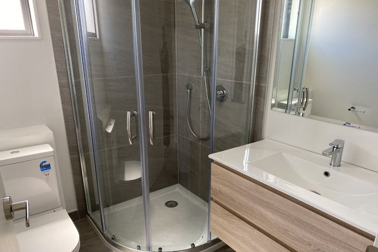 Photo of property in 5/39 Renata Crescent, Te Atatu Peninsula, Auckland, 0610