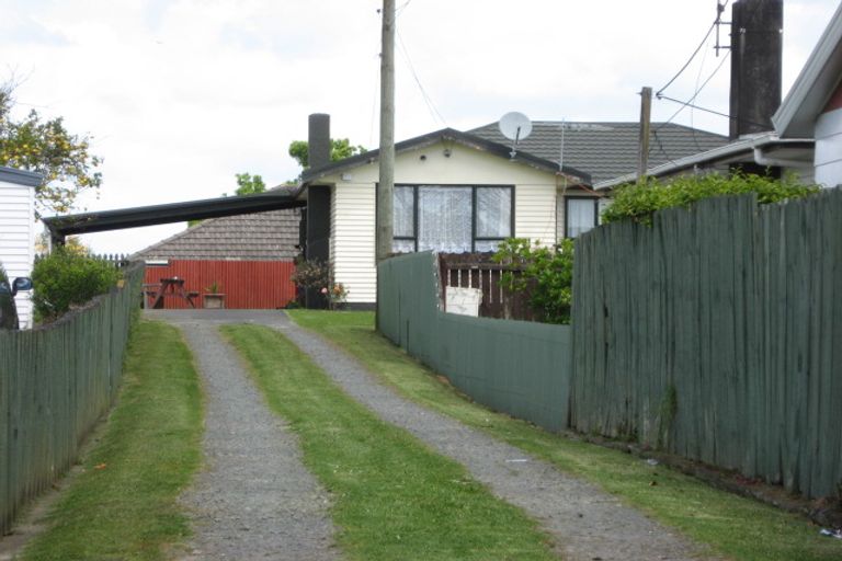 Photo of property in 23 Tironui Station Road East, Papakura, 2112