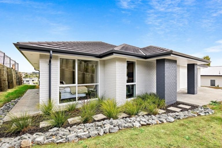 Photo of property in 20 Waititiro Rise, Stanmore Bay, Whangaparaoa, 0932