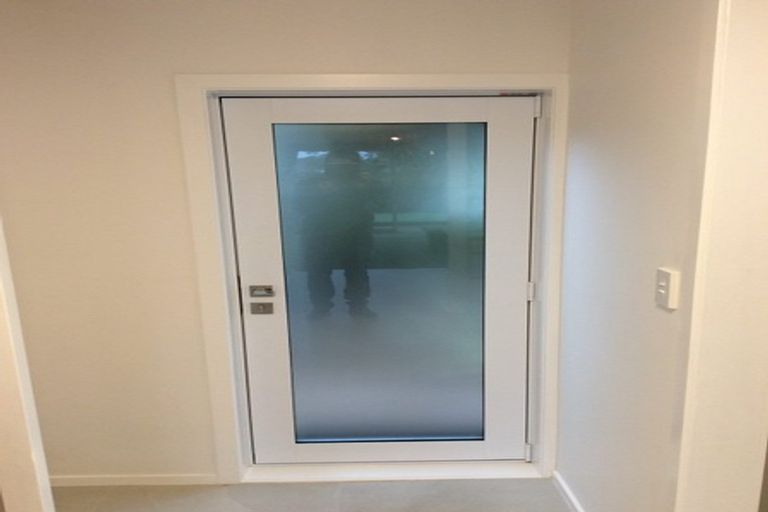 Photo of property in 5/72 Kitchener Road, Milford, Auckland, 0620