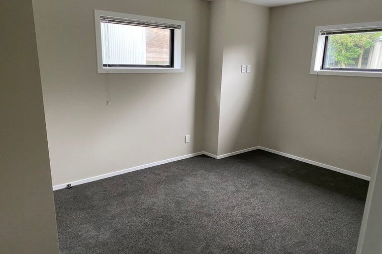 Photo of property in 18 Kellsmere Crescent, Island Bay, Wellington, 6023