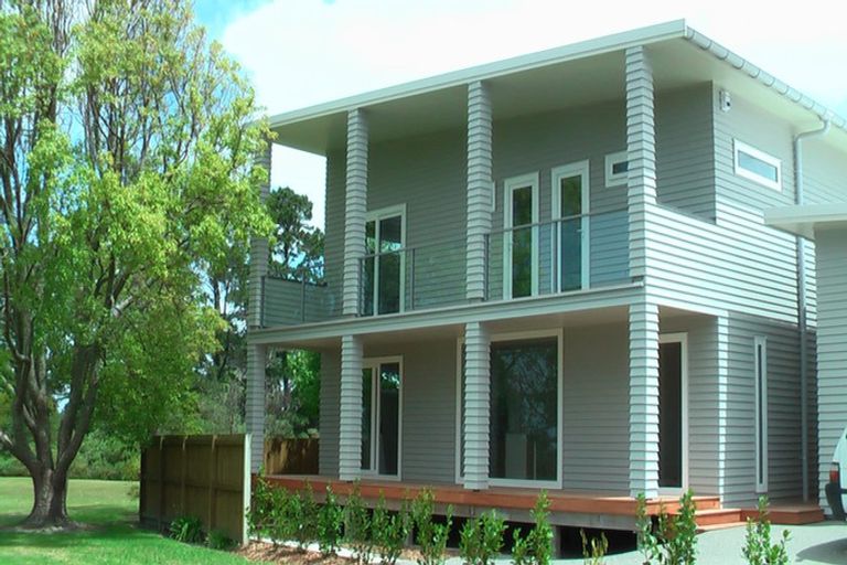 Photo of property in 109a Roberts Road, Te Atatu South, Auckland, 0610