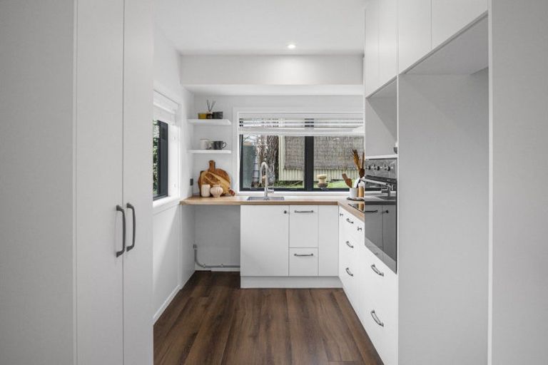 Photo of property in 29 Omokoroa Road, Omokoroa, 3114