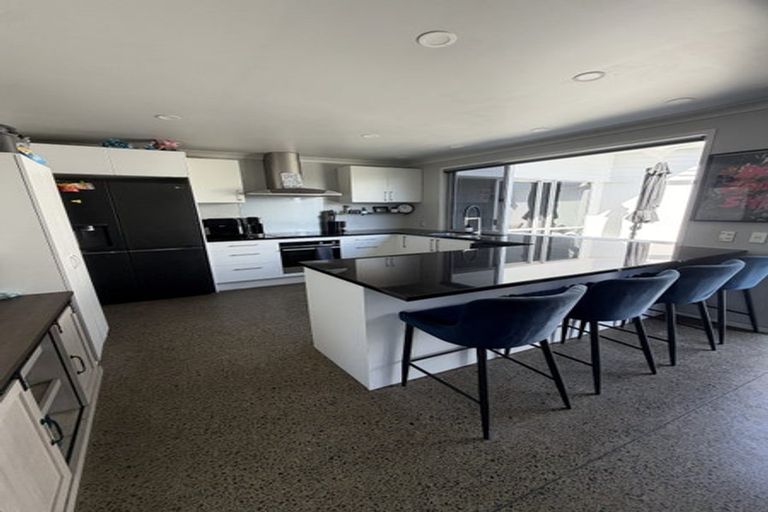Photo of property in 18 Stamford Place, Ohauiti, Tauranga, 3112