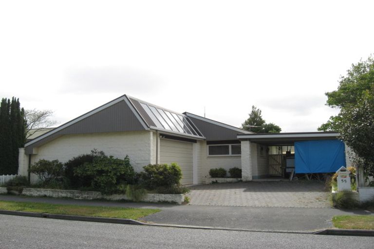 Photo of property in 55 Glenharrow Avenue, Avonhead, Christchurch, 8042
