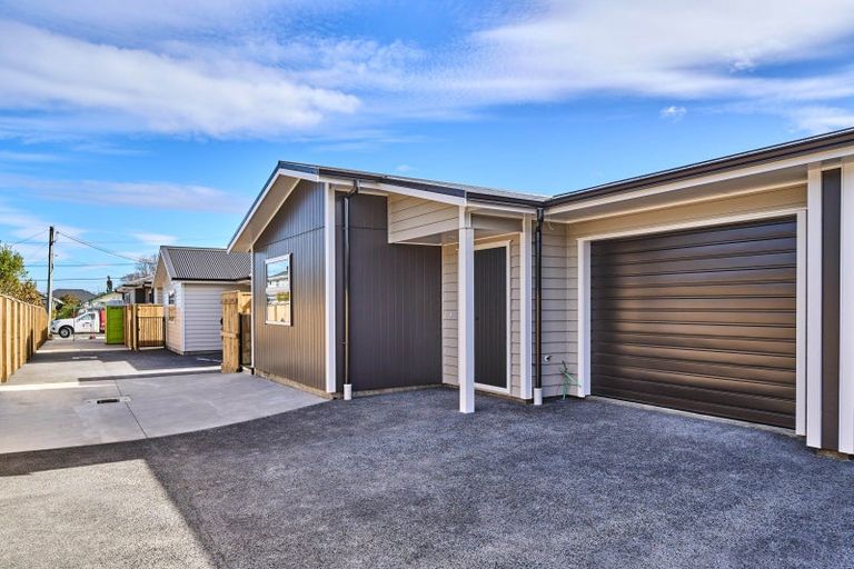 Photo of property in 15c Melrose Street, Wallaceville, Upper Hutt, 5018