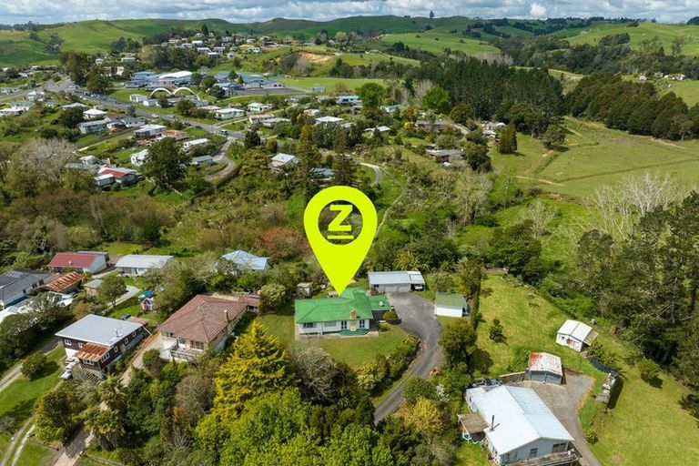 Photo of property in 8 Neumann Street, Kawakawa, 0210