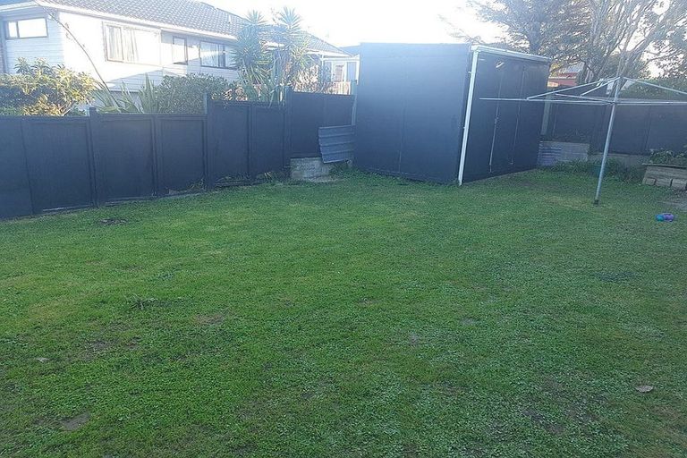 Photo of property in 64 Cypress Drive, Maungaraki, Lower Hutt, 5010