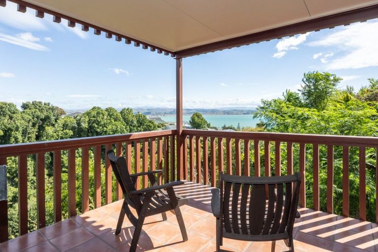 Photo of property in 12a Cobden Crescent, Bluff Hill, Napier, 4110