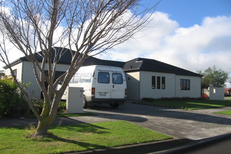 Photo of property in 16 Washington Parade, Milson, Palmerston North, 4414