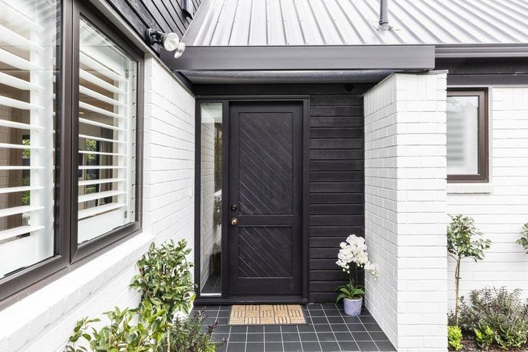 Photo of property in 27b Bryndwr Road, Fendalton, Christchurch, 8052