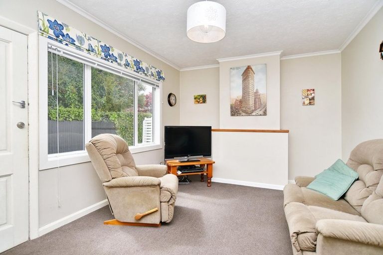 Photo of property in 2/20 Donald Place, St Albans, Christchurch, 8014