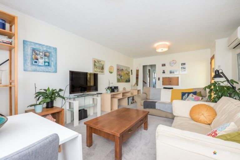 Photo of property in 962b High Street, Avalon, Lower Hutt, 5011