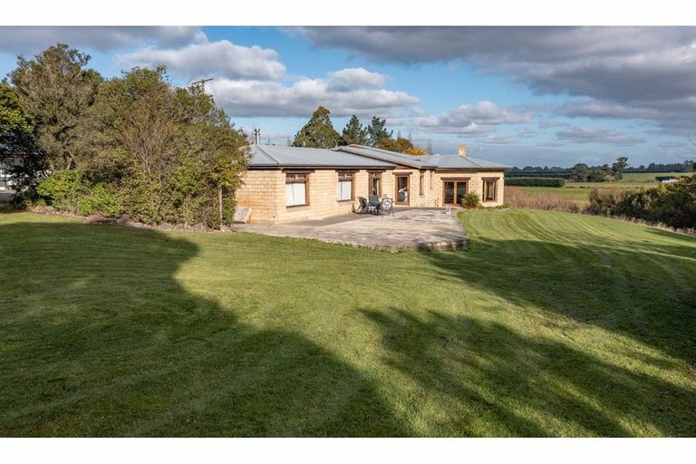 Photo of property in 380 Rangiora Leithfield Road, Sefton, Rangiora, 7477