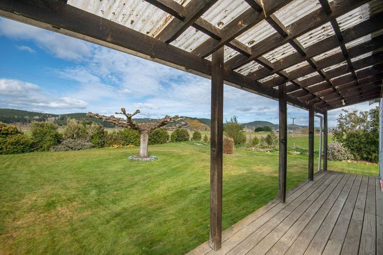 Photo of property in 1236 Centre Road, Henley, Outram, 9073