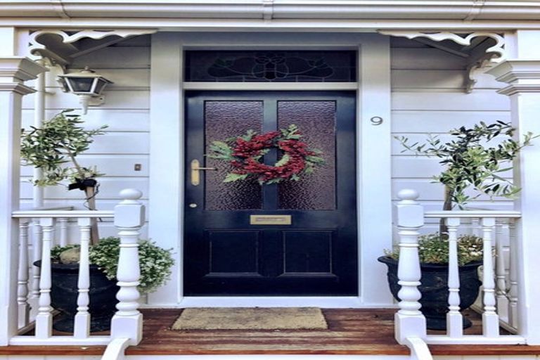 Photo of property in 9 Calgarry Avenue, Thorndon, Wellington, 6011