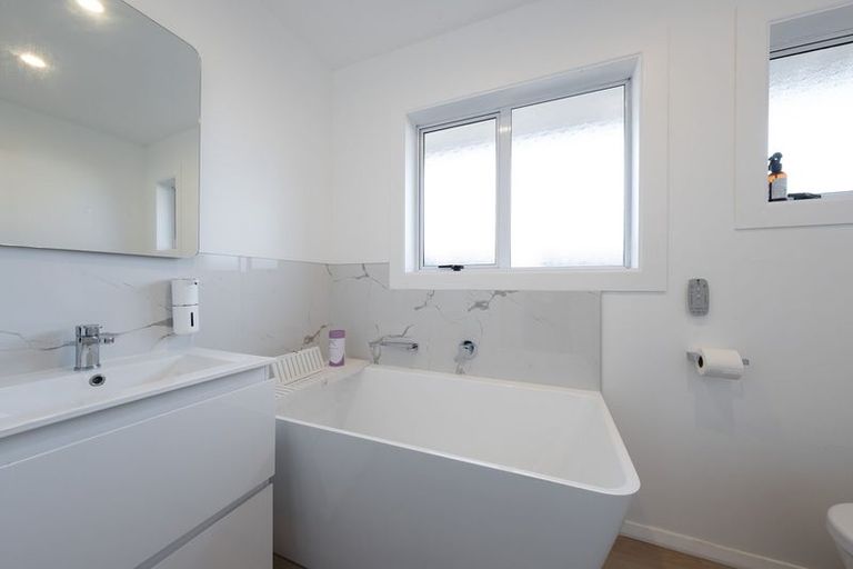 Photo of property in 9 Bevington Street, Avonhead, Christchurch, 8042