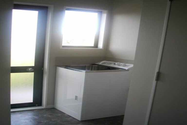 Photo of property in 3 Makora Grove, Paremata, Porirua, 5024