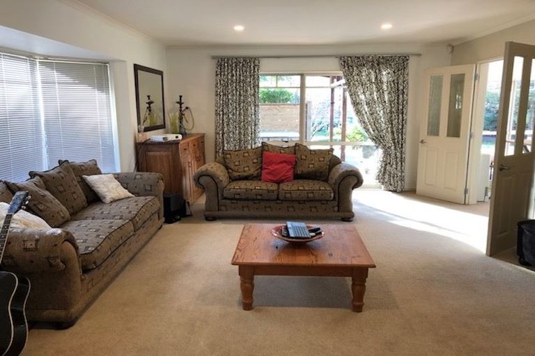 Photo of property in 9 Fytfield Place, Paraparaumu, 5032