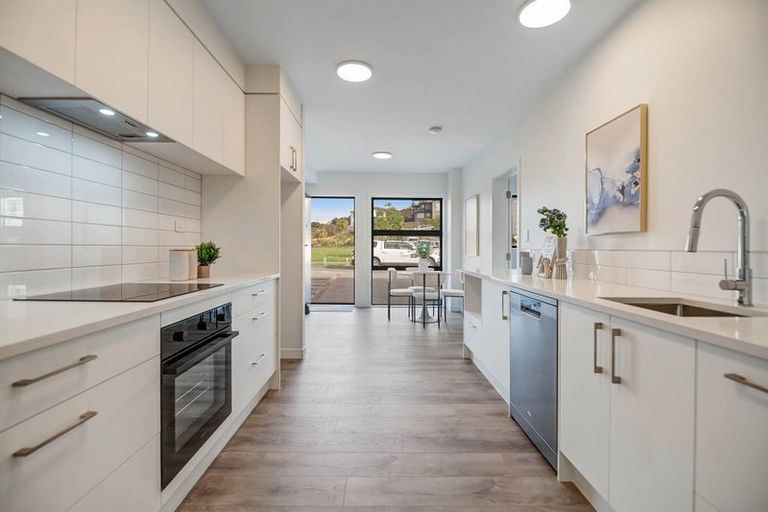 Photo of property in 4/3 Kawau Close, Orewa, 0931