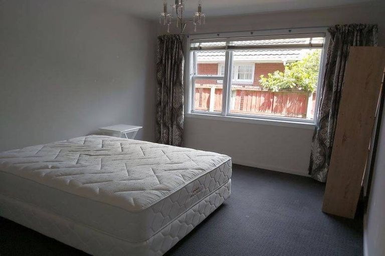 Photo of property in 1/5 Newbridge Place, Ilam, Christchurch, 8041