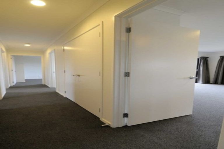 Photo of property in 48 Shillingford Boulevard, Rolleston, 7615