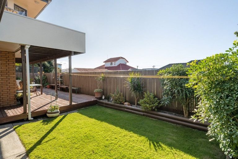 Photo of property in 30b Seaview Road, Otumoetai, Tauranga, 3110