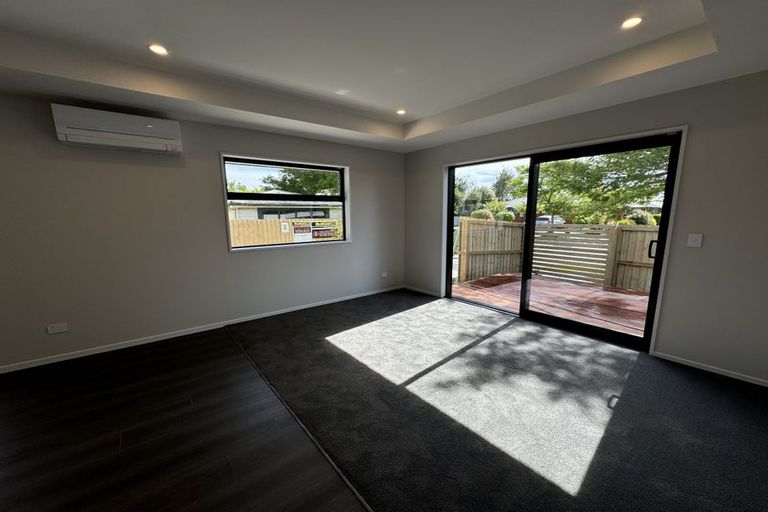 Photo of property in 95a Rattray Street, Riccarton, Christchurch, 8041