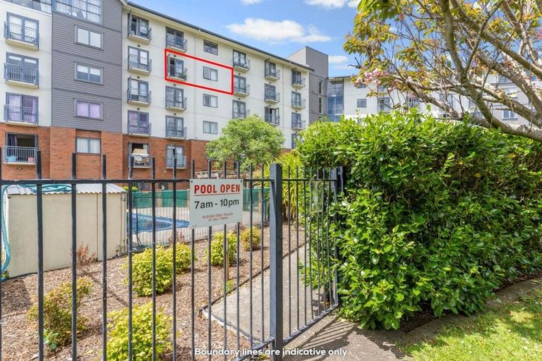 Photo of property in 4b/10 Crown Lynn Place, New Lynn, Auckland, 0600