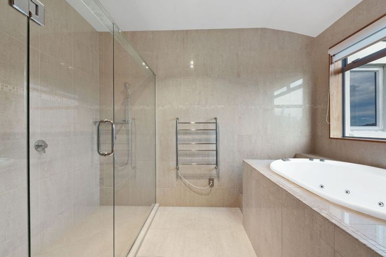 Photo of property in 2/22 Falstaff Place, Half Moon Bay, Auckland, 2012