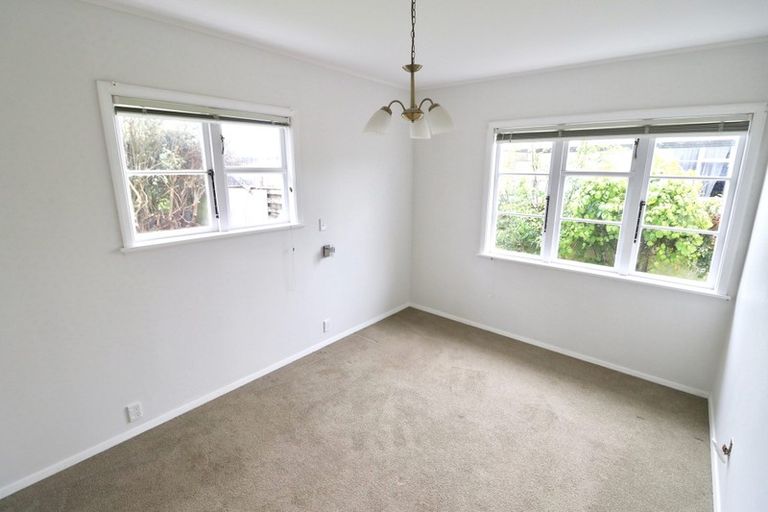 Photo of property in 10 Naenae Road, Naenae, Lower Hutt, 5011