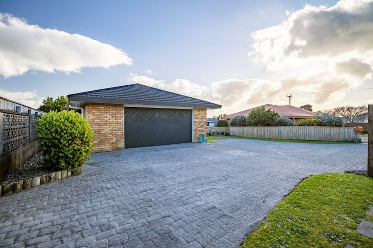 Photo of property in 9c Del Mar Place, Merrilands, New Plymouth, 4312