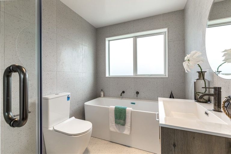 Photo of property in 26 Kaitiaki Drive, Clarks Beach, 2122