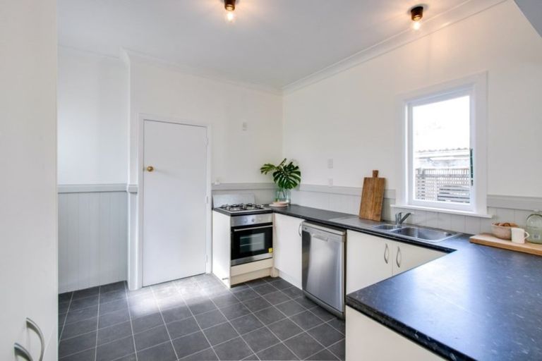 Photo of property in 200 Mayfair Avenue, Mayfair, Hastings, 4122