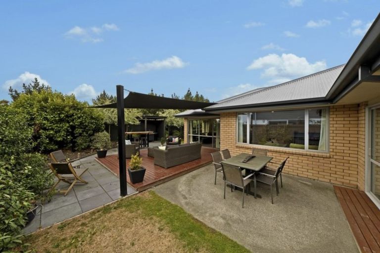 Photo of property in 10 Reka Street, Parklands, Christchurch, 8083