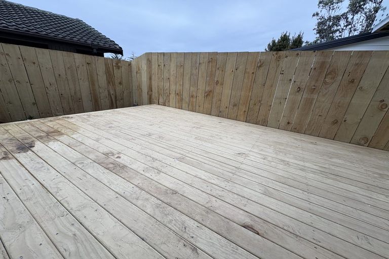 Photo of property in 129c Oaktree Avenue, Browns Bay, Auckland, 0630