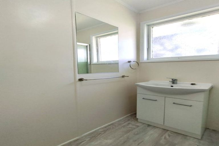 Photo of property in 9 Lachlan Place, Favona, Auckland, 2024