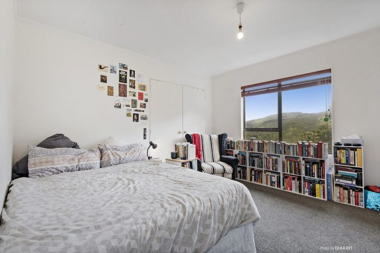 Photo of property in 11 Commons Way, Crofton Downs, Wellington, 6035