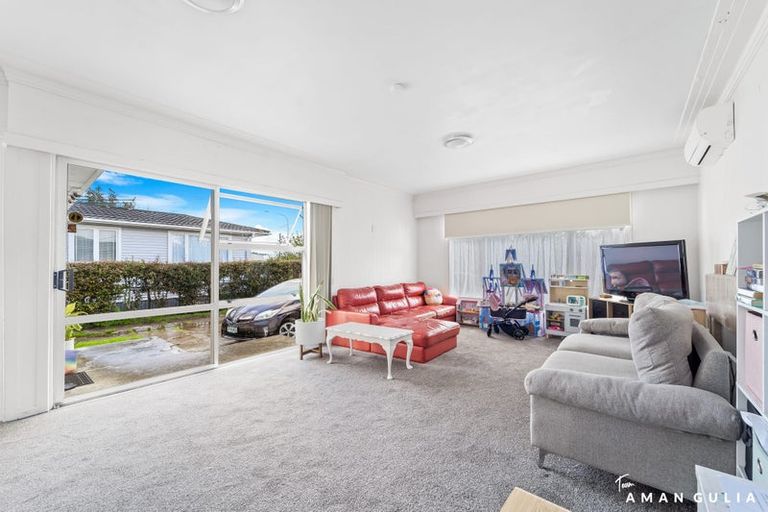 Photo of property in 53 Northcote Road, Northcote, Christchurch, 8052