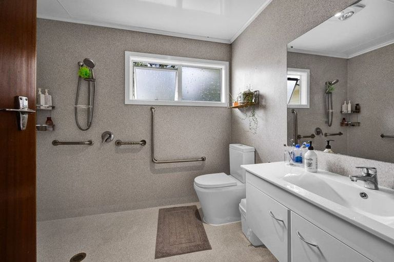 Photo of property in 2699 Eltham Road, Te Kiri, Opunake, 4682