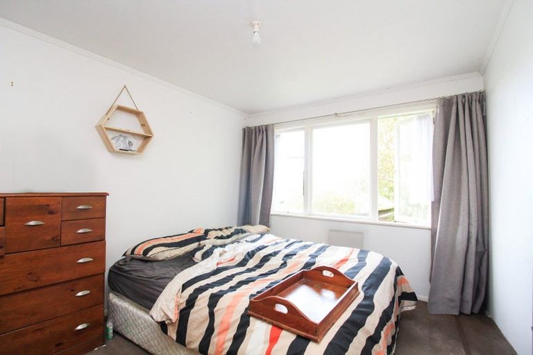 Photo of property in 28 Arapiko Street, Johnsonville, Wellington, 6037