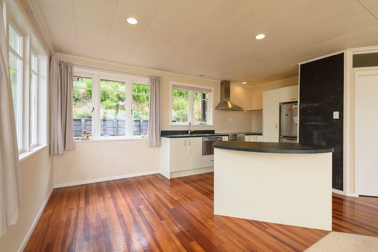 Photo of property in 29 Bedford Street, Northland, Wellington, 6012