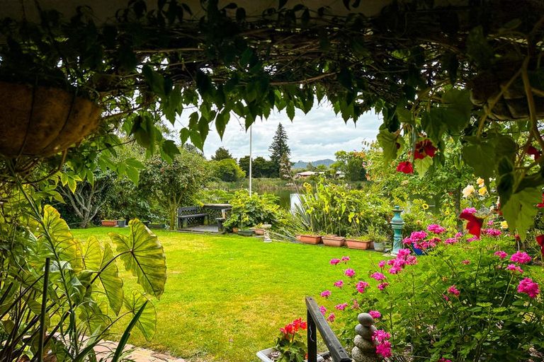 Photo of property in 146 Commercial Street, Takaka, 7110