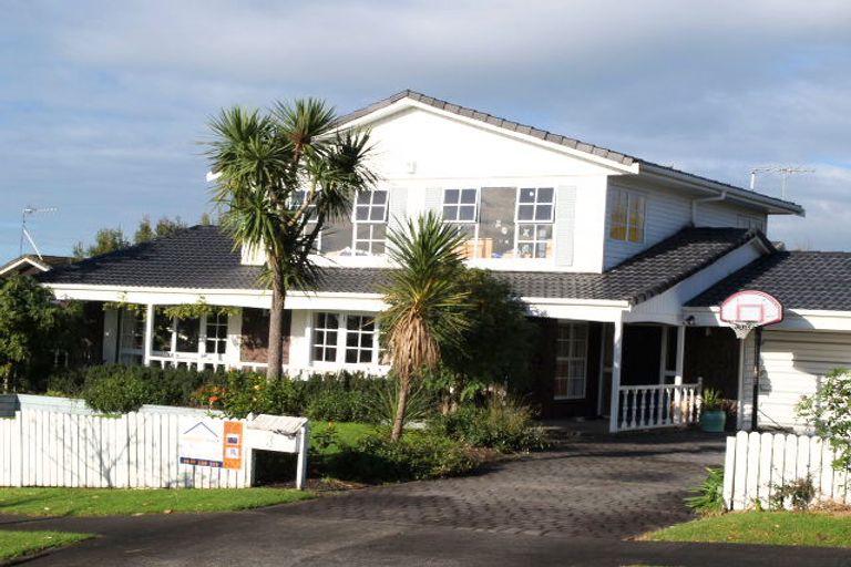 Photo of property in 3 Jolyn Place, Cockle Bay, Auckland, 2014