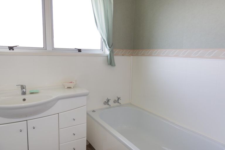 Photo of property in 11 Parklane Place, Weston, Oamaru, 9401