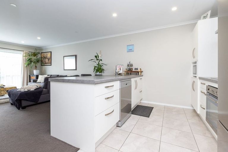 Photo of property in 8 Anna Jean Crescent, Flagstaff, Hamilton, 3210