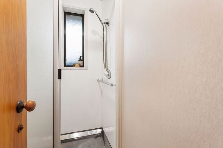 Photo of property in 1/8 Tuscany Place, Beckenham, Christchurch, 8023