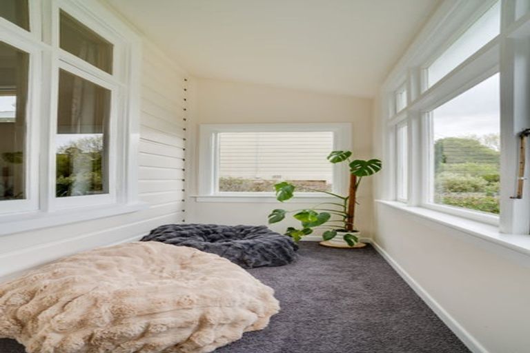 Photo of property in 15 Glenross Street, Glenross, Dunedin, 9011